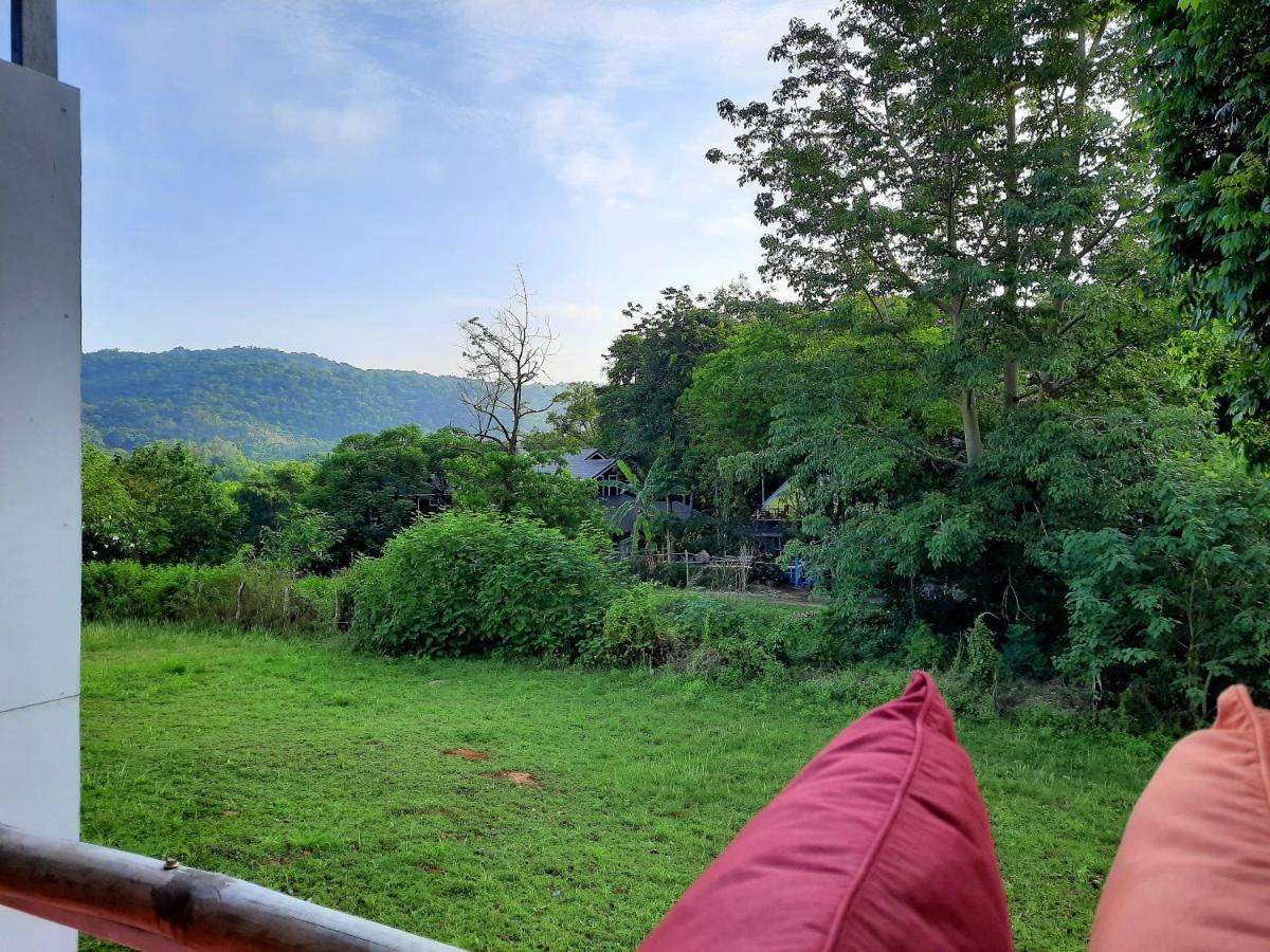 Chasorn Riverside Resort Ban Huai Maenam Noi Exterior photo