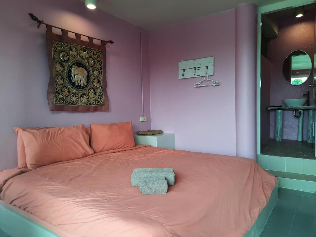 Chasorn Riverside Resort Ban Huai Maenam Noi Exterior photo