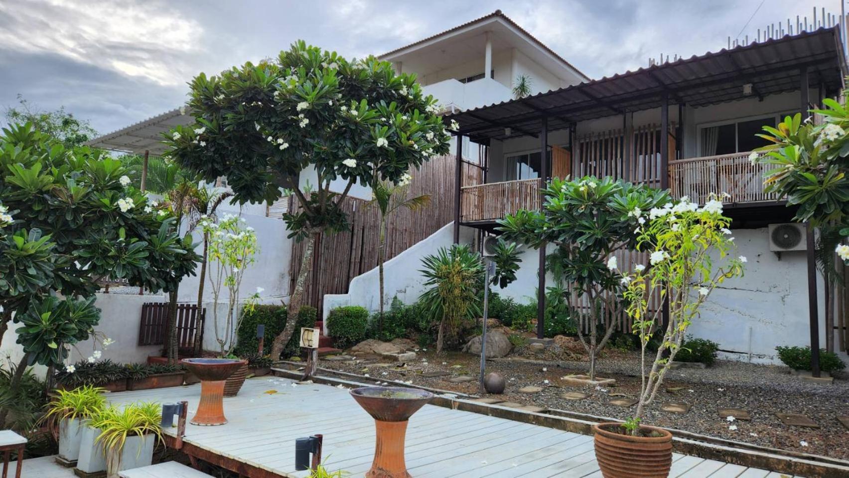 Chasorn Riverside Resort Ban Huai Maenam Noi Exterior photo