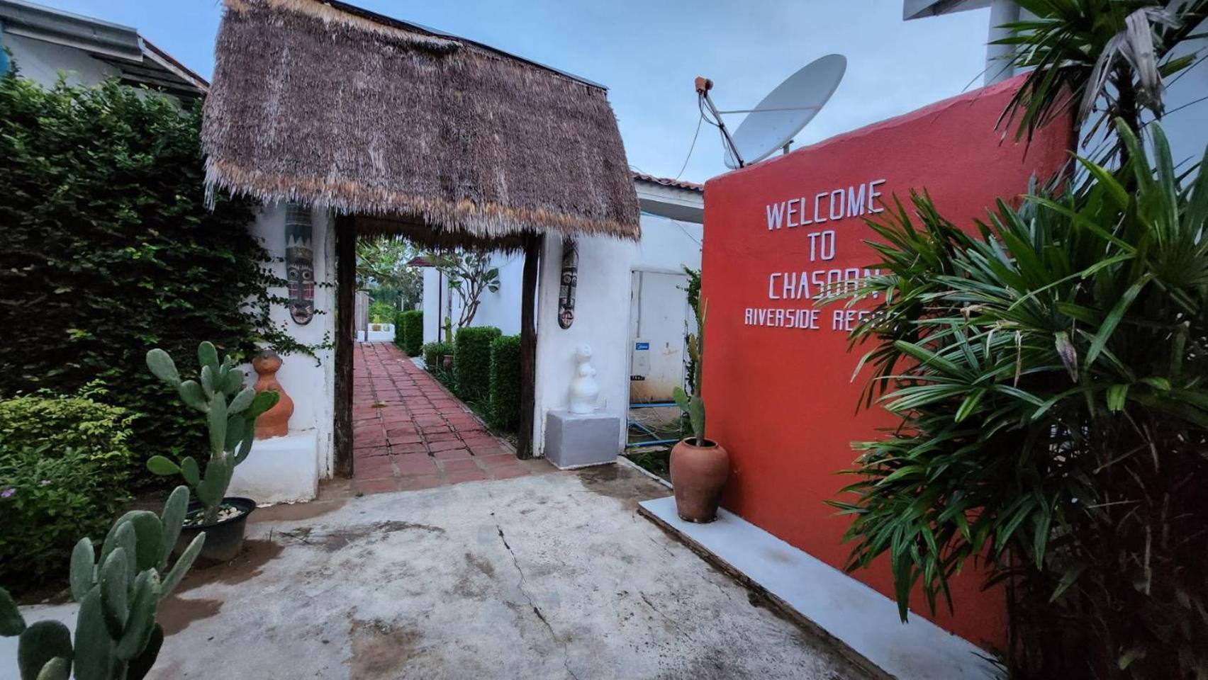 Chasorn Riverside Resort Ban Huai Maenam Noi Exterior photo